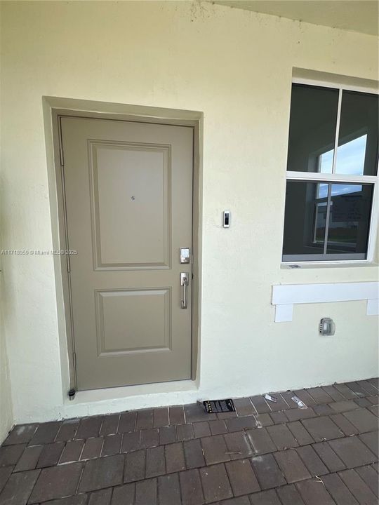 For Rent: $2,800 (4 beds, 2 baths, 0 Square Feet)