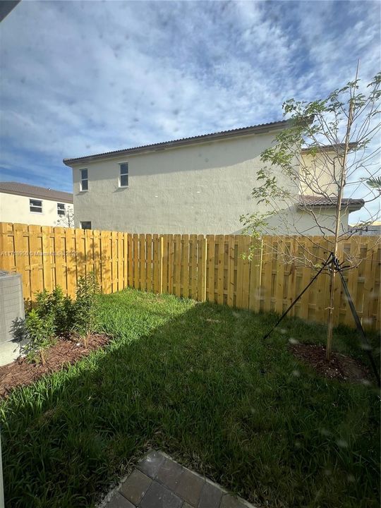 For Rent: $2,800 (4 beds, 2 baths, 0 Square Feet)