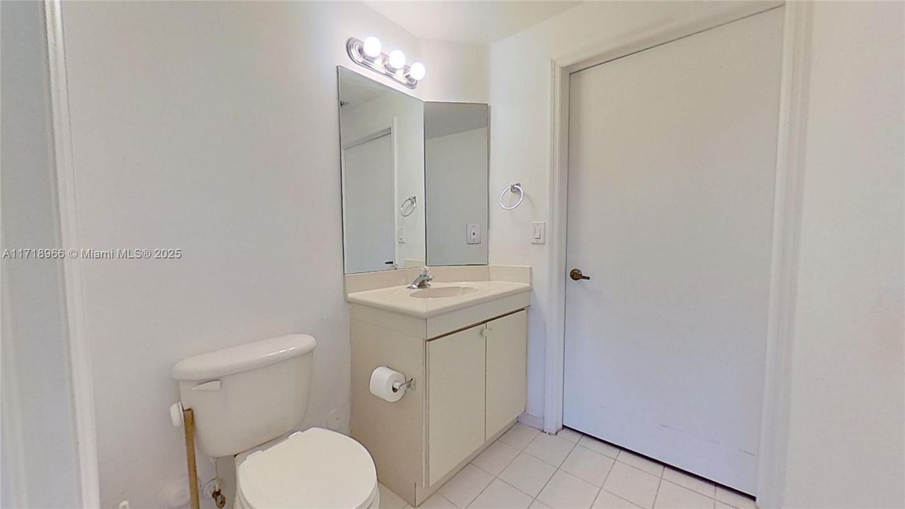 For Rent: $2,500 (2 beds, 2 baths, 1115 Square Feet)