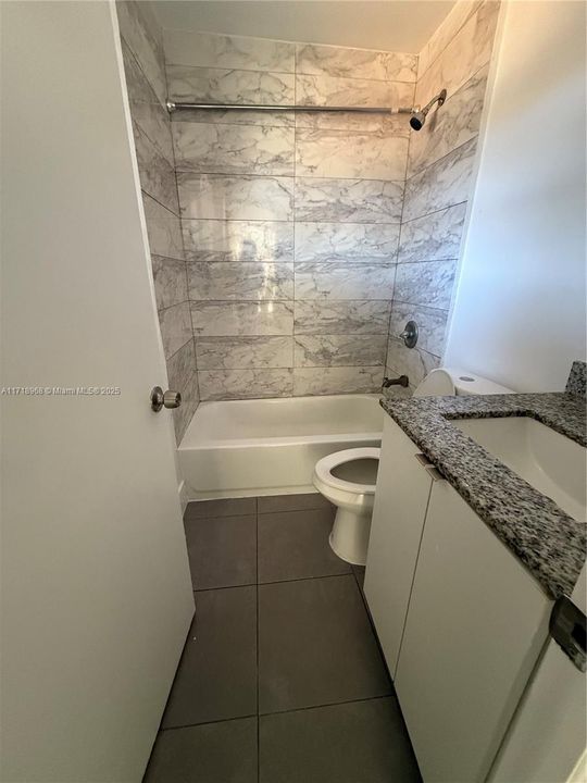 For Rent: $2,200 (2 beds, 1 baths, 600 Square Feet)