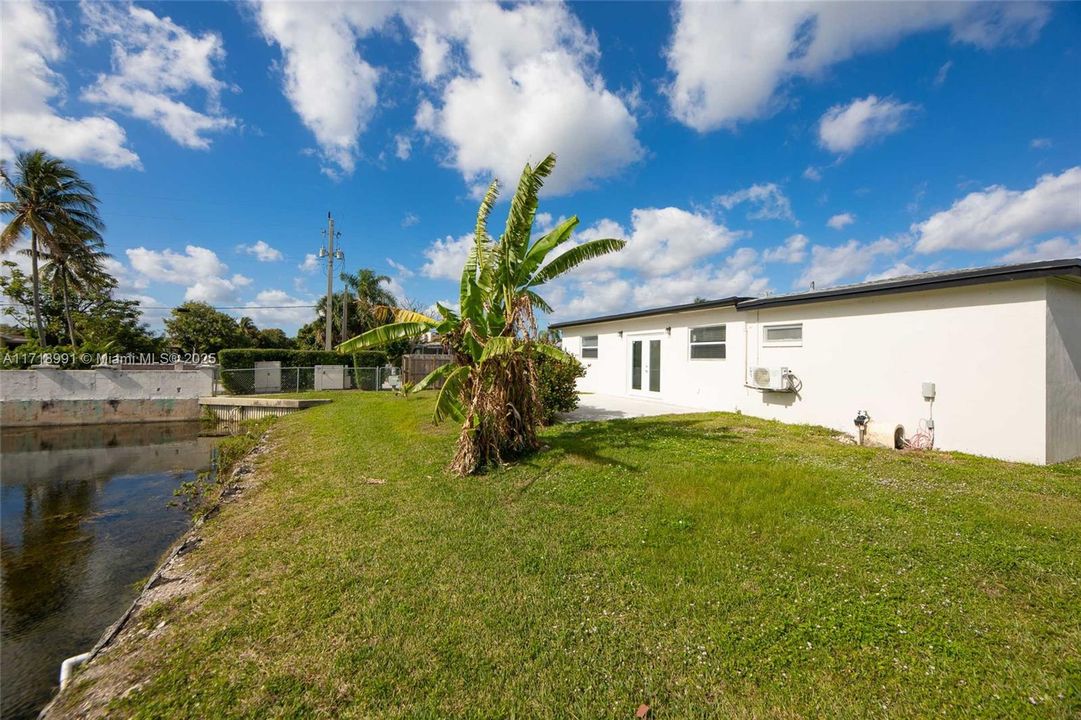 For Sale: $514,900 (3 beds, 2 baths, 1843 Square Feet)