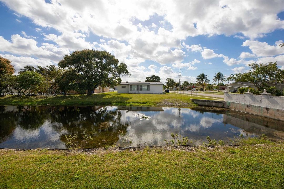 For Sale: $514,900 (3 beds, 2 baths, 1843 Square Feet)