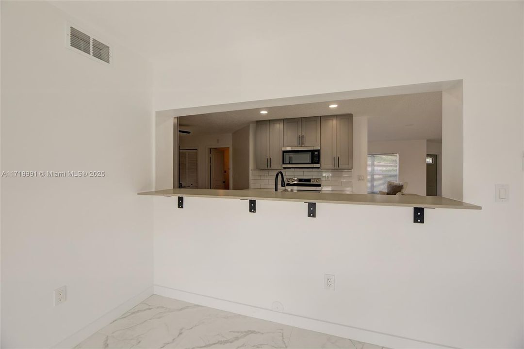 For Sale: $514,900 (3 beds, 2 baths, 1843 Square Feet)