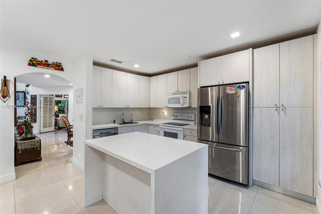 For Sale: $747,700 (4 beds, 2 baths, 1685 Square Feet)