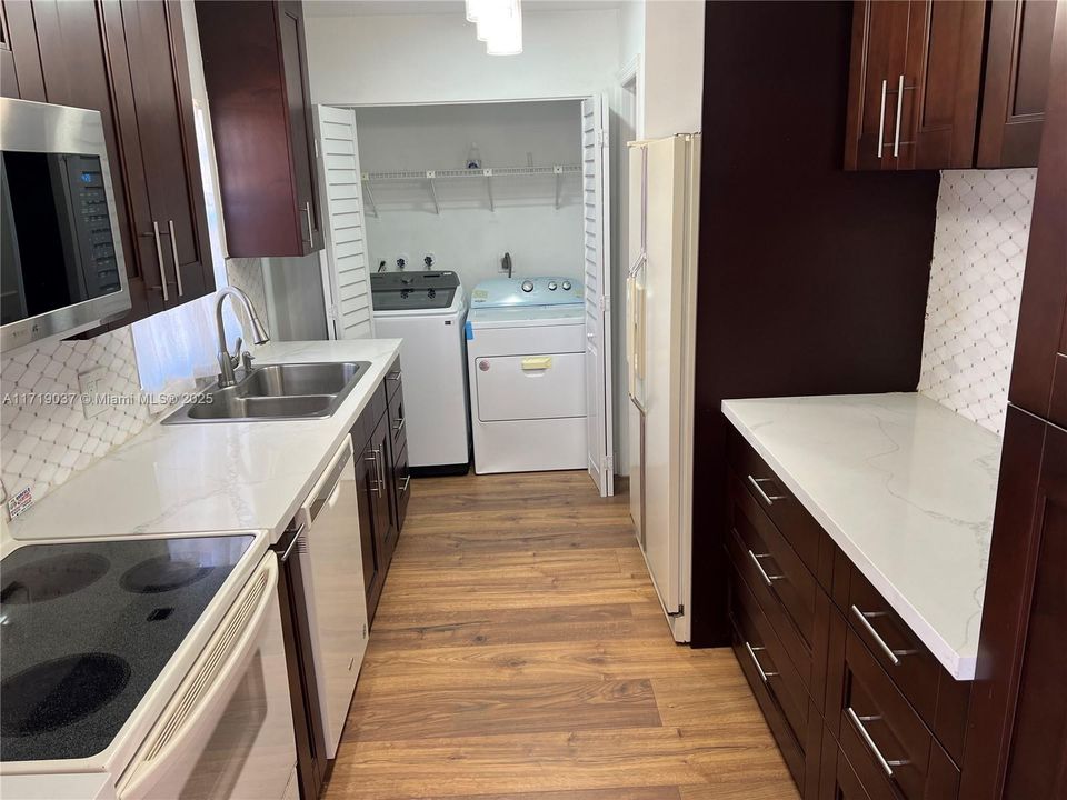 For Rent: $3,000 (3 beds, 2 baths, 1502 Square Feet)