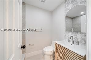 For Sale: $749,900 (4 beds, 2 baths, 2540 Square Feet)