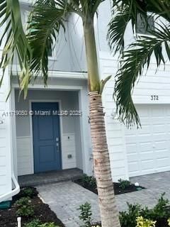 For Rent: $2,300 (3 beds, 2 baths, 1635 Square Feet)