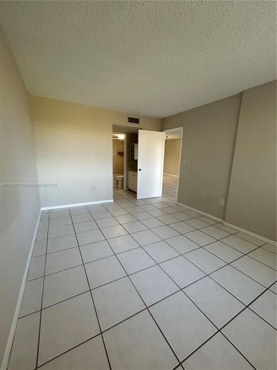 For Rent: $2,400 (2 beds, 2 baths, 0 Square Feet)