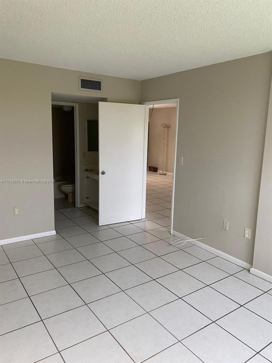 For Rent: $2,400 (2 beds, 2 baths, 0 Square Feet)