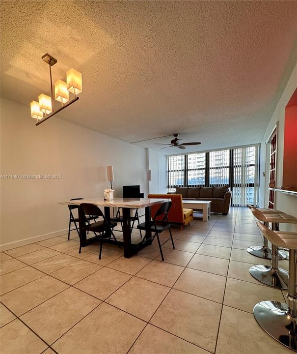 For Rent: $2,900 (1 beds, 2 baths, 1020 Square Feet)