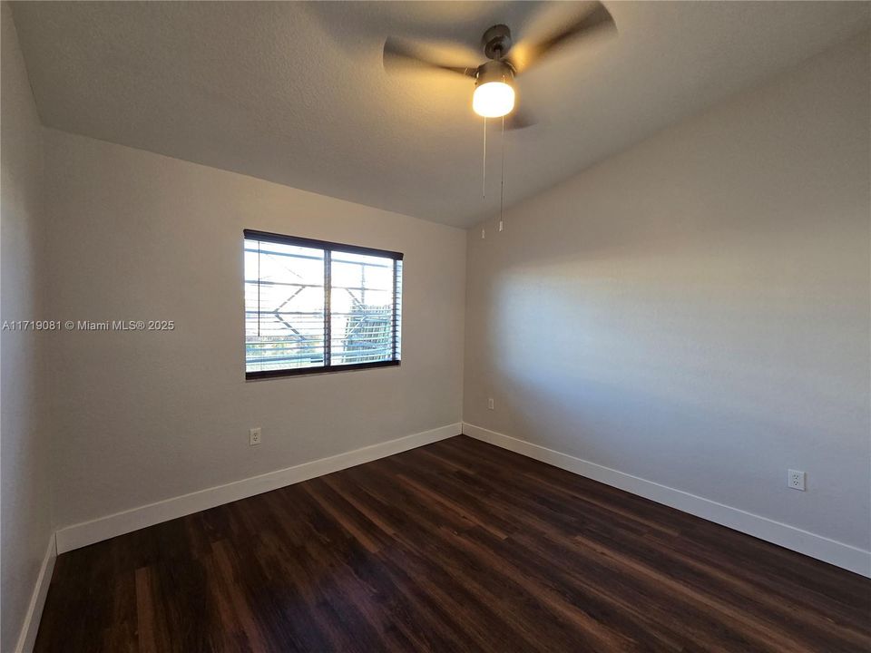 For Rent: $2,000 (2 beds, 2 baths, 919 Square Feet)