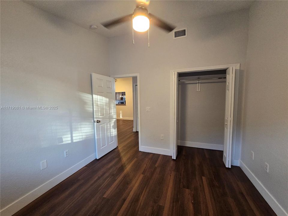 For Rent: $2,000 (2 beds, 2 baths, 919 Square Feet)