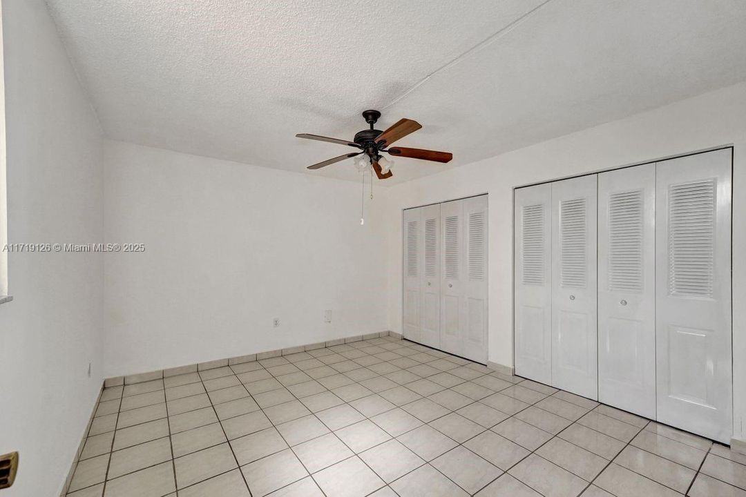 For Rent: $2,600 (2 beds, 2 baths, 1086 Square Feet)