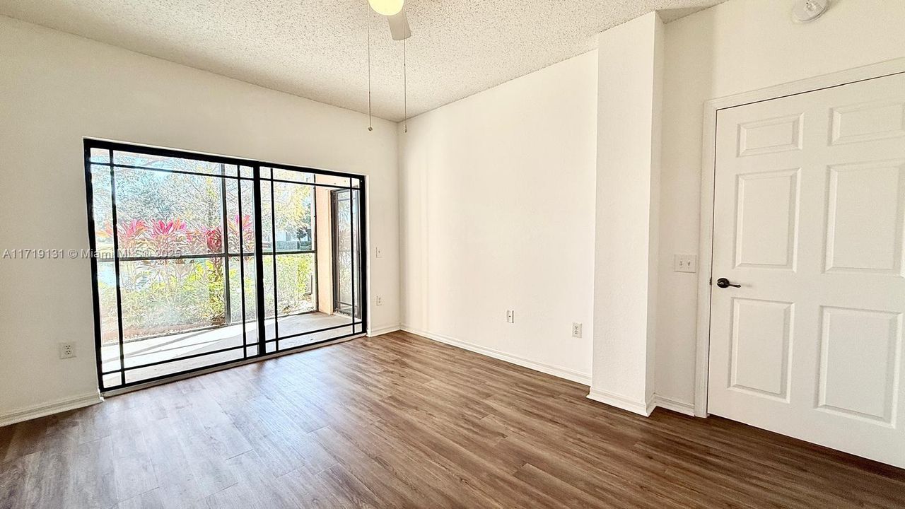 For Rent: $2,500 (2 beds, 2 baths, 1092 Square Feet)