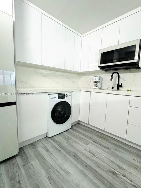 For Sale: $420,000 (1 beds, 1 baths, 605 Square Feet)