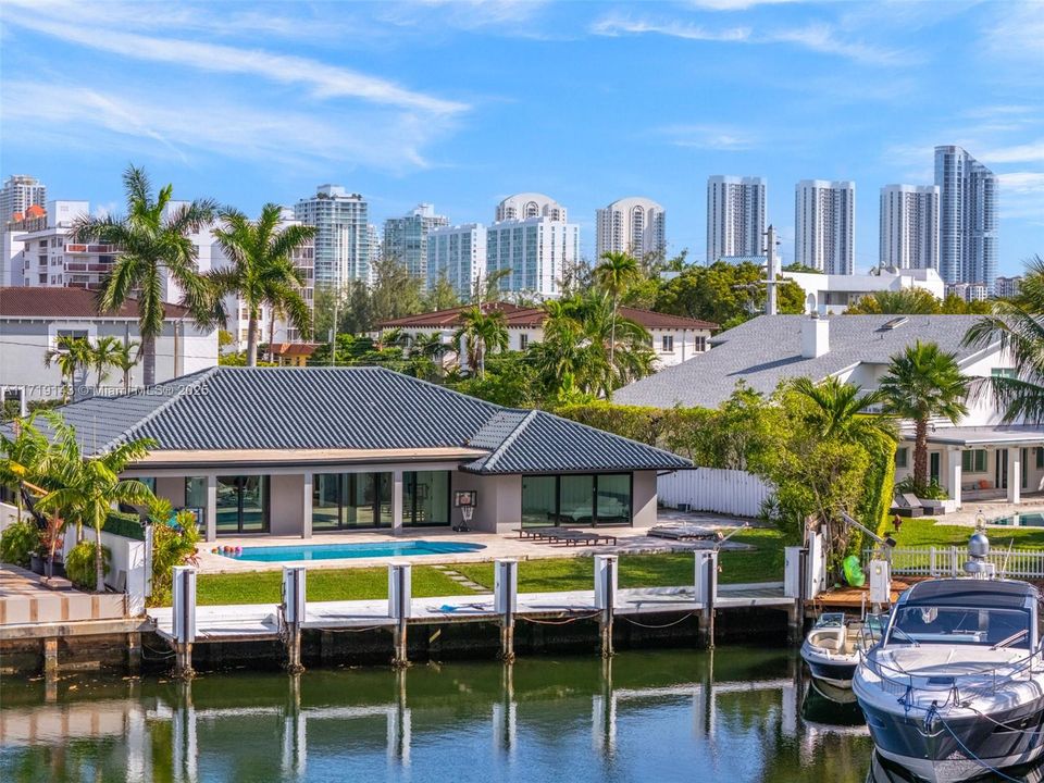 For Sale: $3,750,000 (4 beds, 2 baths, 2723 Square Feet)