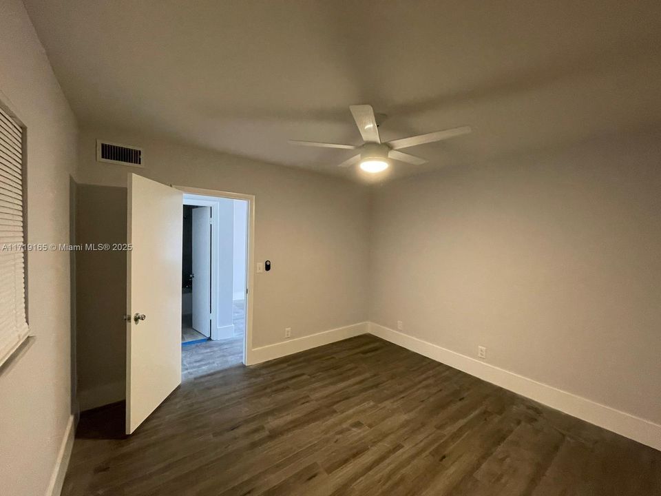 For Rent: $1,625 (1 beds, 1 baths, 550 Square Feet)