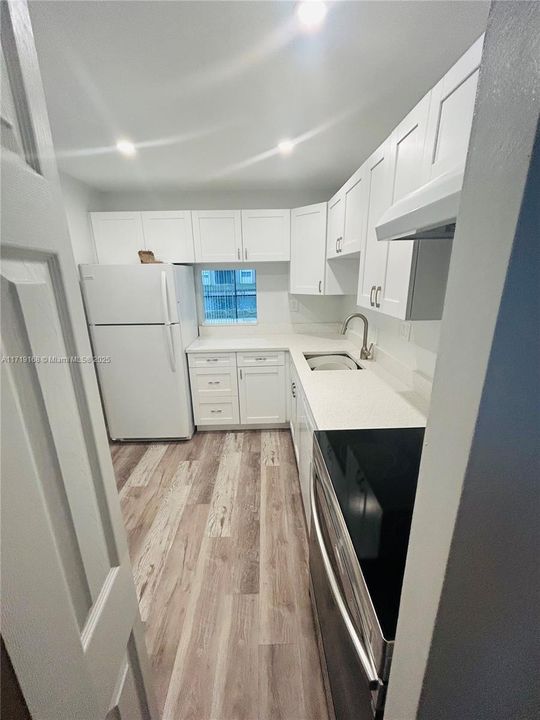 For Rent: $1,599 (1 beds, 1 baths, 750 Square Feet)