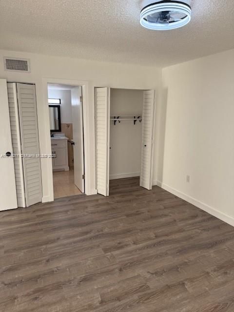 For Sale: $270,000 (2 beds, 1 baths, 715 Square Feet)