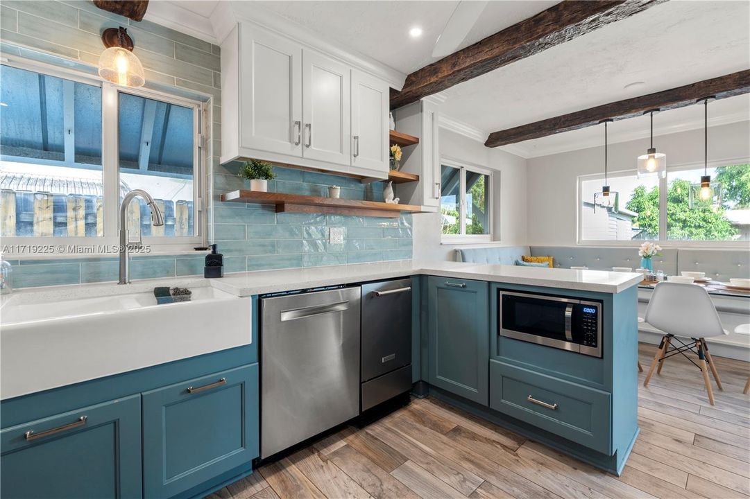 Kitchen/Dining Area