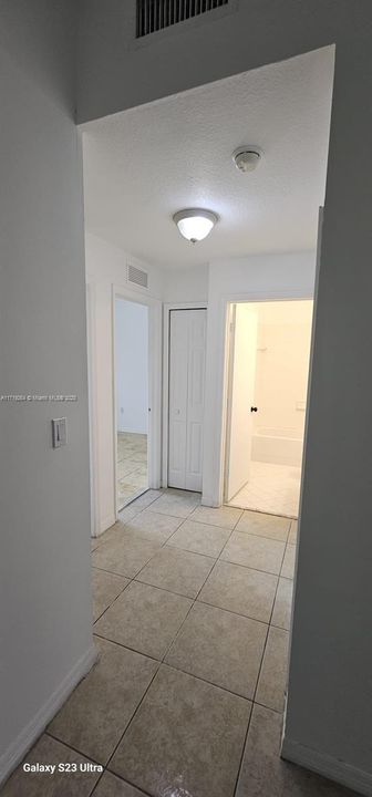 For Rent: $2,100 (3 beds, 2 baths, 1176 Square Feet)