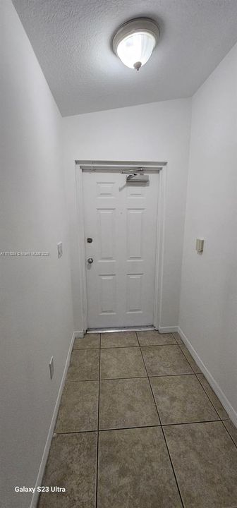 For Rent: $2,100 (3 beds, 2 baths, 1176 Square Feet)