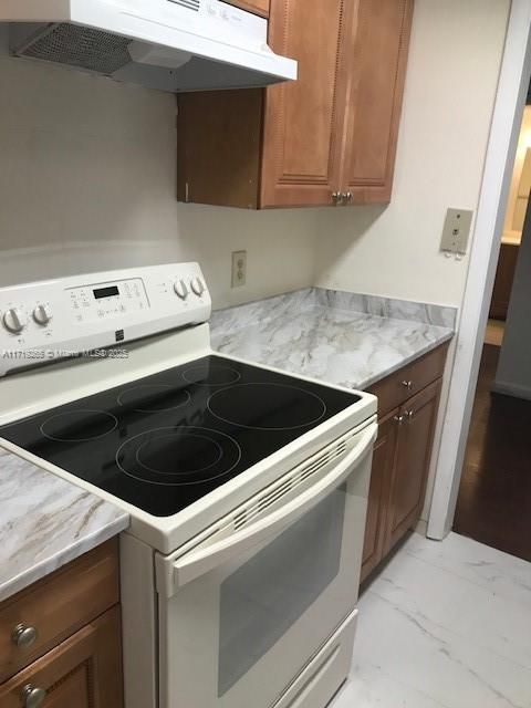 For Rent: $2,000 (2 beds, 2 baths, 1148 Square Feet)