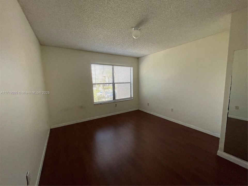 For Rent: $2,000 (2 beds, 2 baths, 1148 Square Feet)