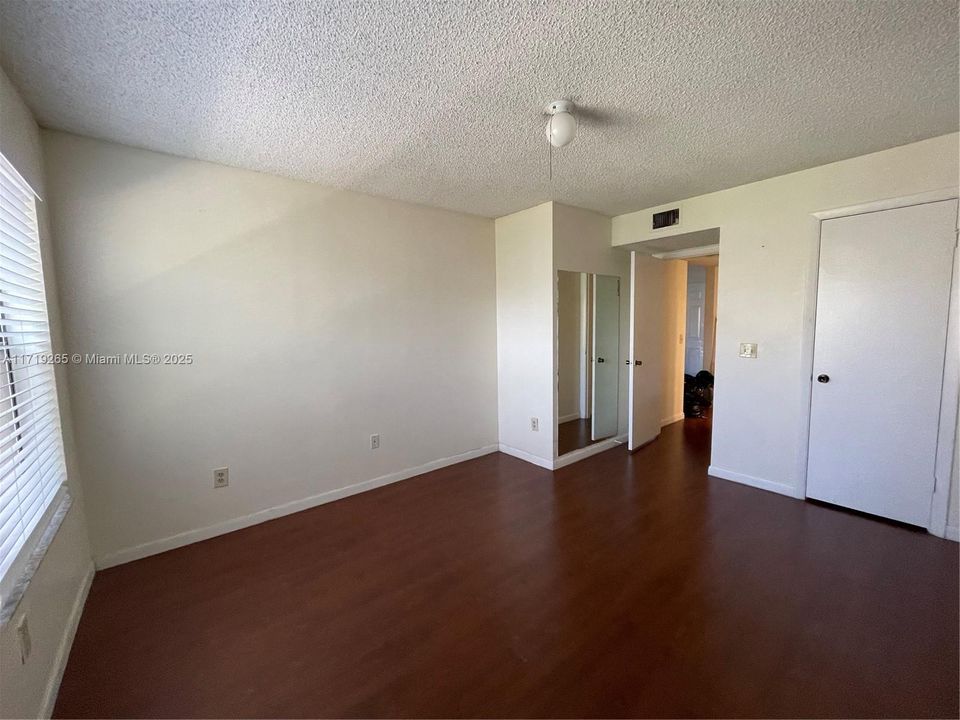 For Rent: $2,000 (2 beds, 2 baths, 1148 Square Feet)