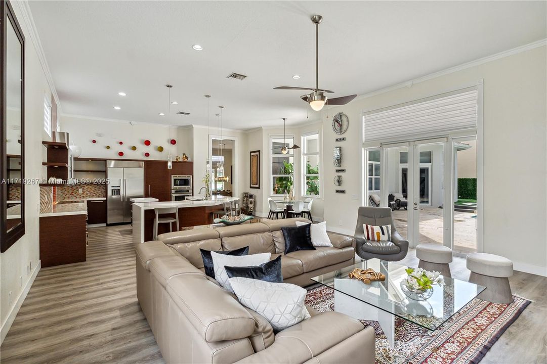 For Sale: $2,650,000 (5 beds, 5 baths, 4858 Square Feet)