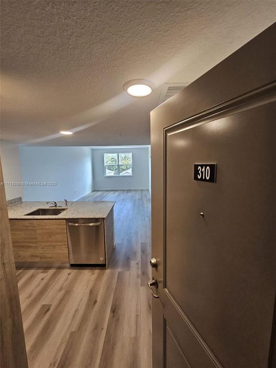 For Rent: $1,590 (1 beds, 1 baths, 0 Square Feet)