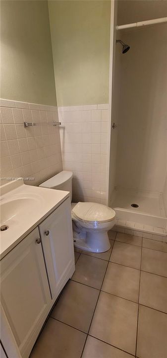 For Sale: $159,000 (2 beds, 1 baths, 944 Square Feet)