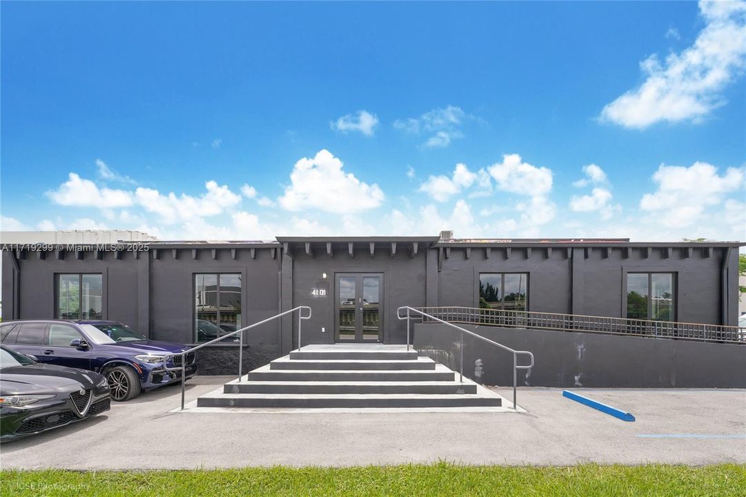 Recently Sold: $9,995,000 (0 beds, 0 baths, 0 Square Feet)