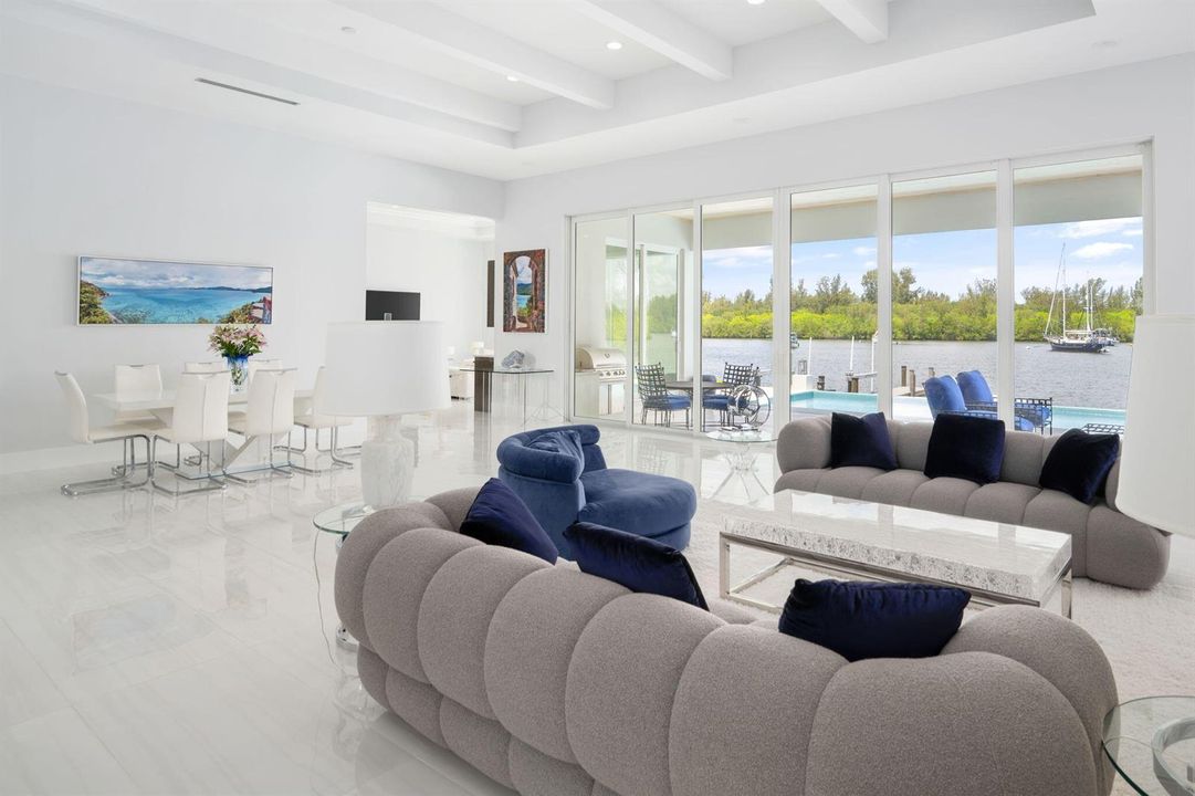 5-web-or-mls-3937 Indian River Dr-7