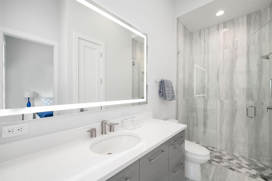 57-web-or-mls-3937 Indian River Dr-57