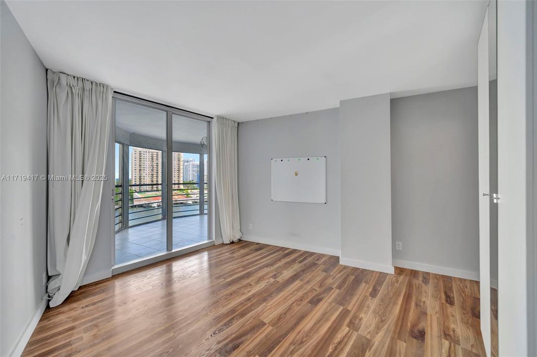 For Sale: $389,000 (2 beds, 2 baths, 1420 Square Feet)