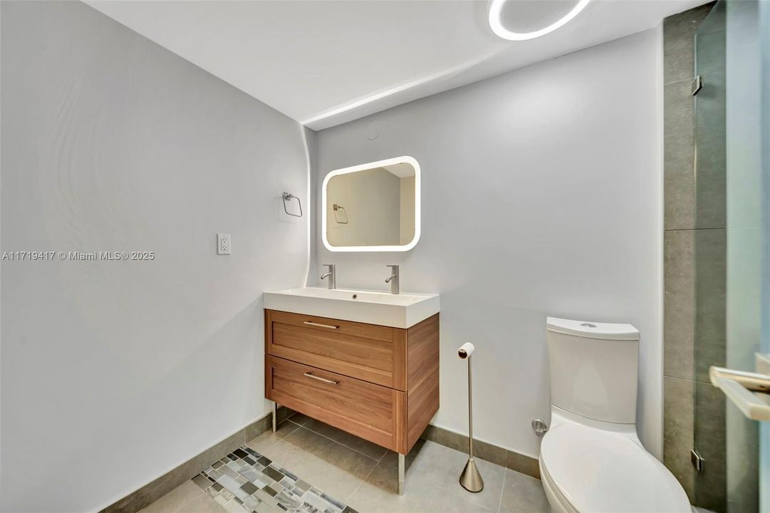 For Sale: $389,000 (2 beds, 2 baths, 1420 Square Feet)