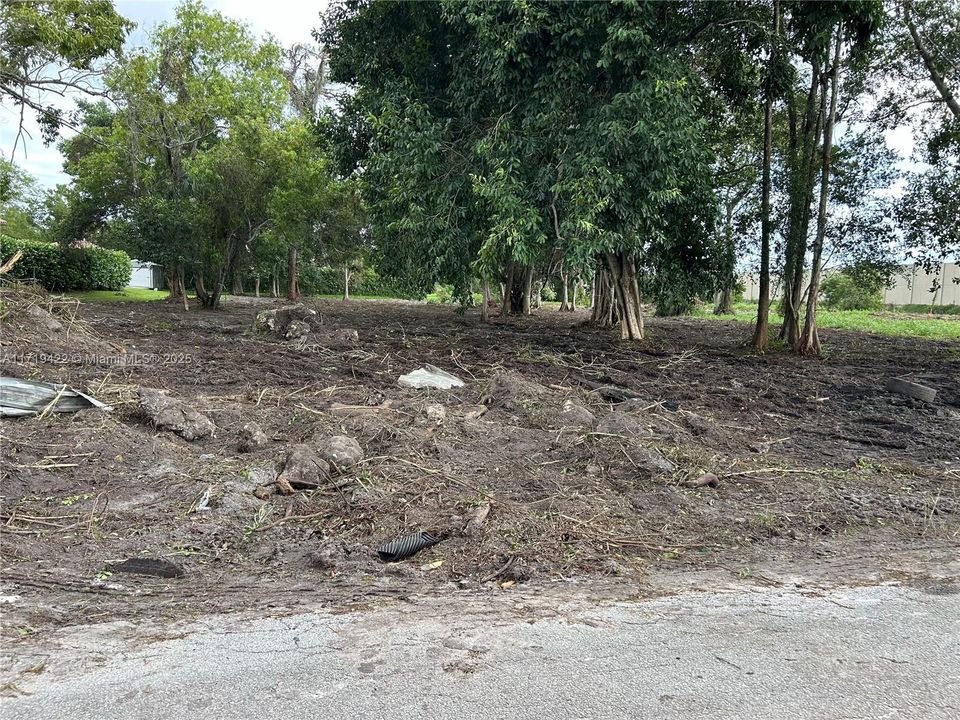 Recently Sold: $999,000 (1.09 acres)