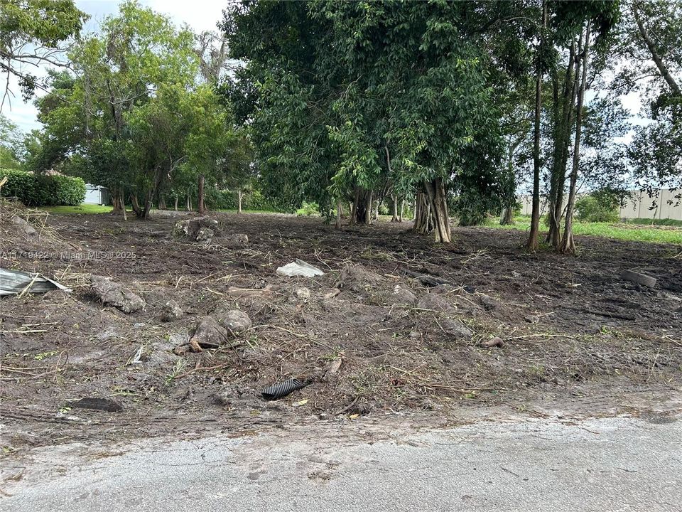 Recently Sold: $999,000 (1.09 acres)