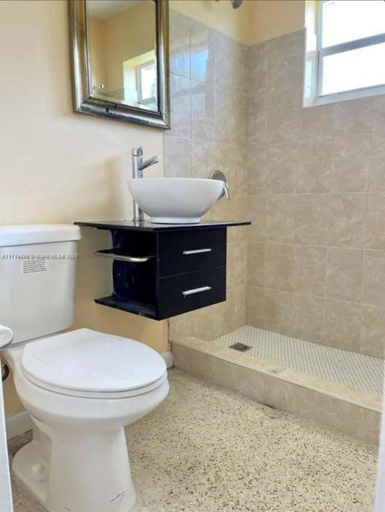 Недавно продано: $420,000 (0 спален, 0 ванн, 2208 Квадратных фут)