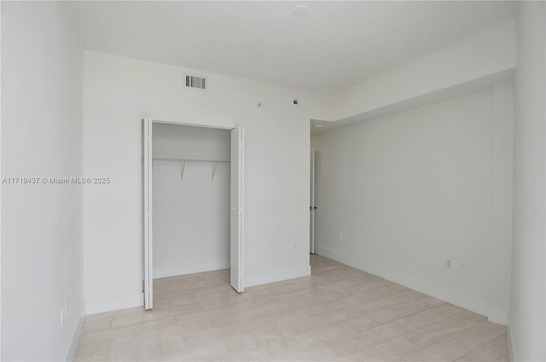 For Rent: $2,950 (2 beds, 2 baths, 1003 Square Feet)