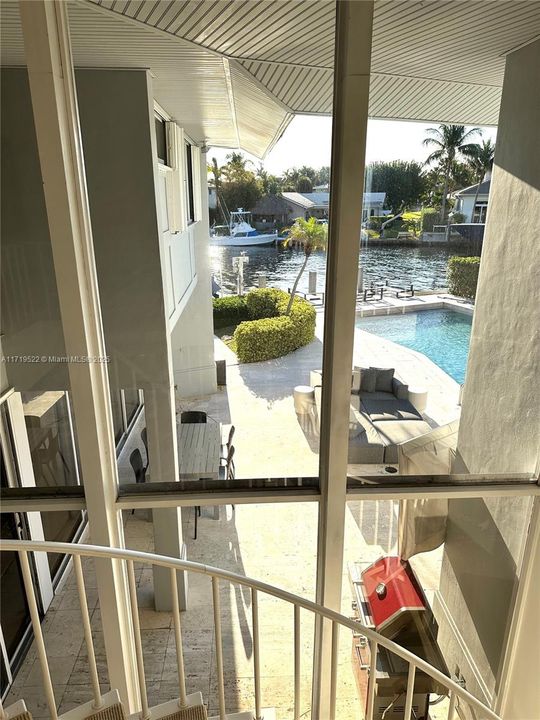 最近售出: $8,250,000 (0.58 acres)