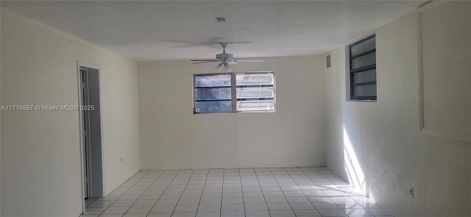 For Rent: $3,000 (3 beds, 2 baths, 2113 Square Feet)