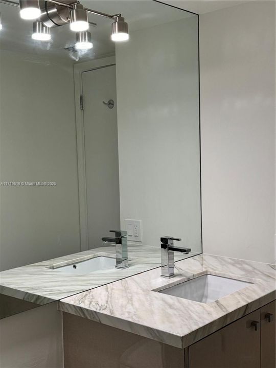 2nd bathroom