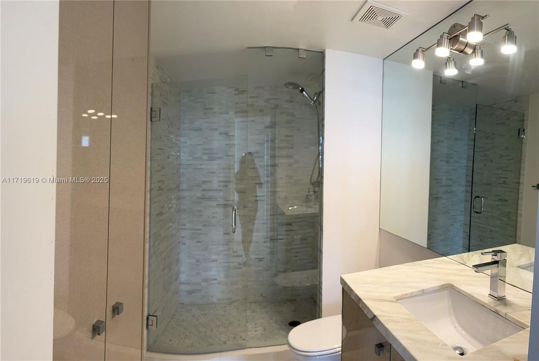 2nd bathroom