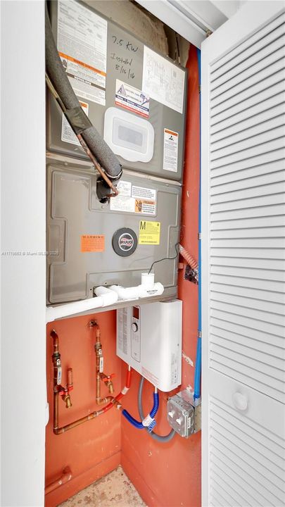 Tankless waterheat