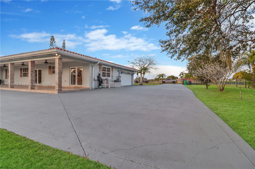 Recently Rented: $5,500 (4 beds, 3 baths, 2134 Square Feet)