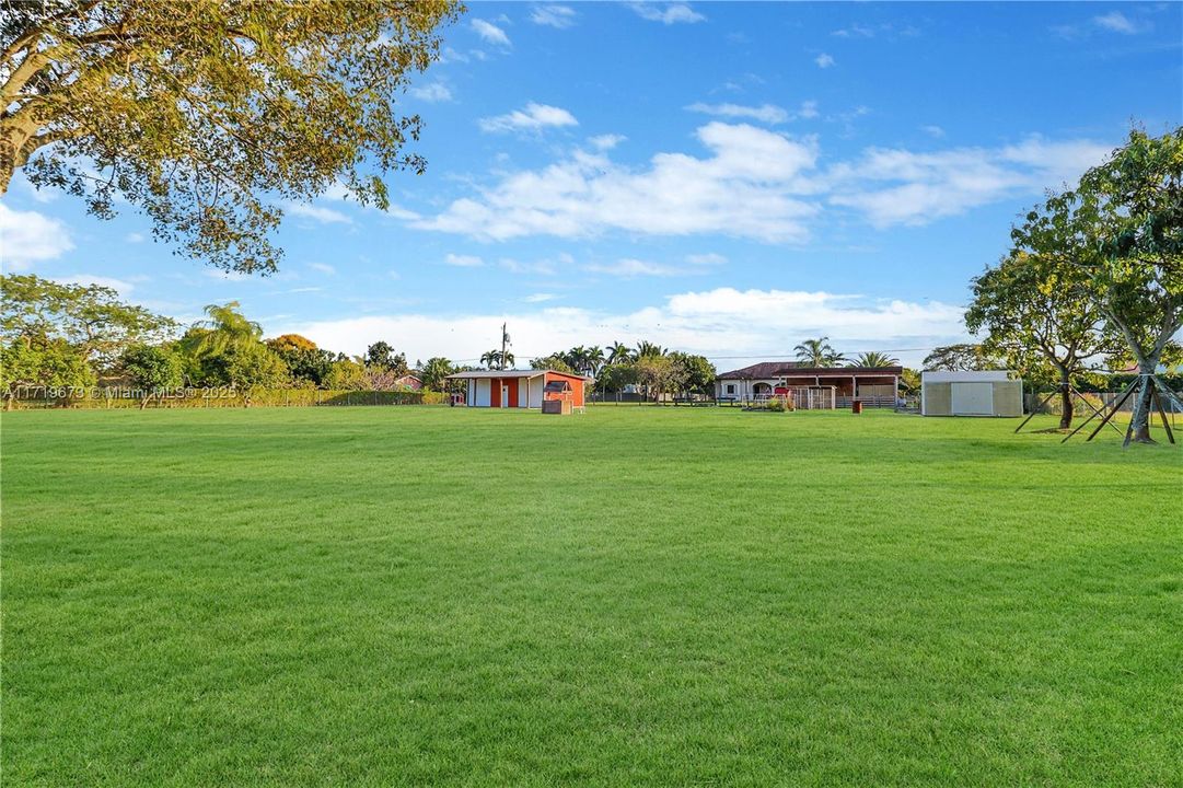 Recently Rented: $5,500 (4 beds, 3 baths, 2134 Square Feet)