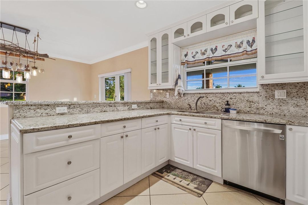 Recently Rented: $5,500 (4 beds, 3 baths, 2134 Square Feet)