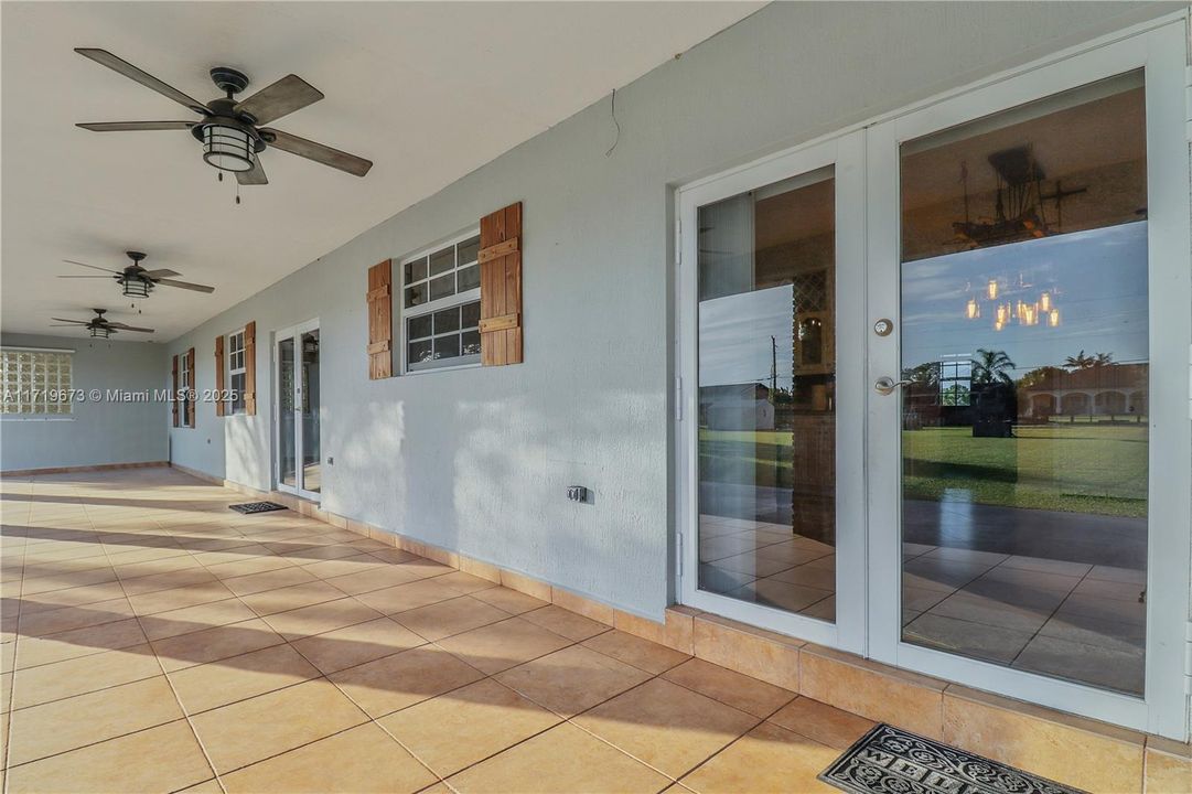 Recently Rented: $5,500 (4 beds, 3 baths, 2134 Square Feet)